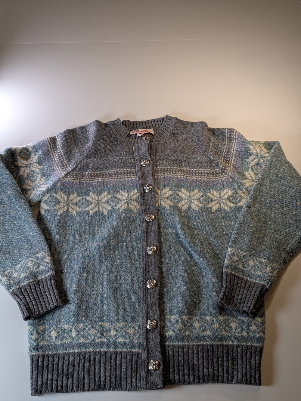 Vintage Fall River Knitting Mills Nordic Wool Cardigan Sweater Size Medium